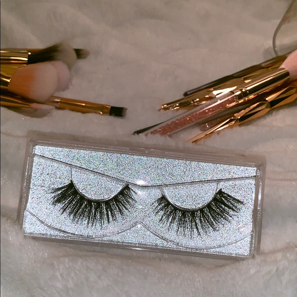 💎5/$25💎 Demi-Wispies High-Quality Mink Lashes
